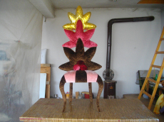 Дизайнерски стол изработен по специална поръчка.