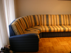 Претапицирана холна гарнитура с плат на клиента